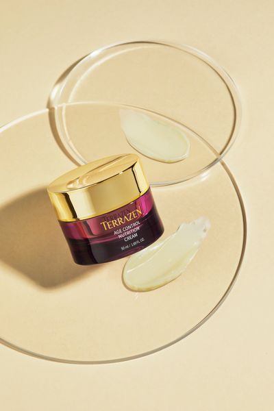 Омолоджувальна живильна нічна маска проти зморшок Terrazen Age Control Nutrition Sleeping Mask 80 ml. 889263868172 фото