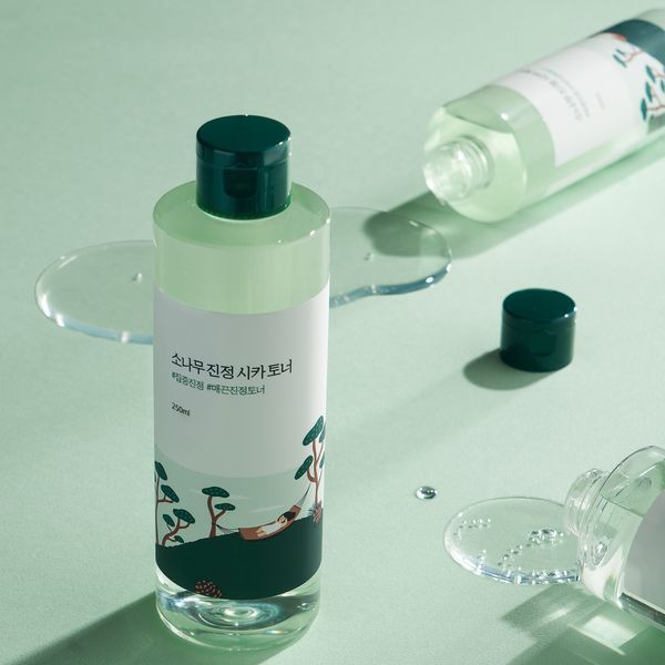 Заспокійливий тонер з ектрактом голок сосни Round Lab Pine Calming Cica Toner, 250 мл 8809783326718 фото