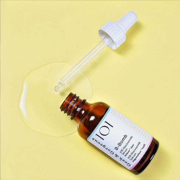 Сироватка з ніацинамідом Geek & Gorgeous B-Bomb 30 ml 5999566330162 фото