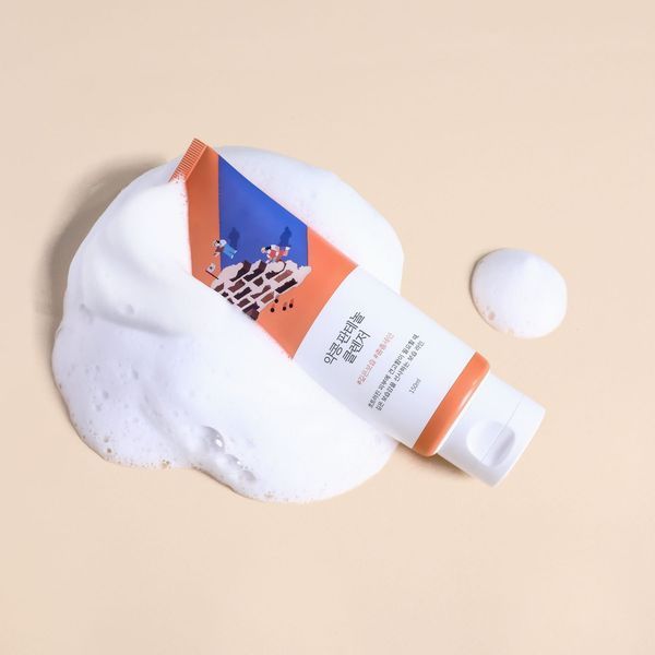 Пінка для умивання з екстрактом соєвих бобів та пантенолом ROUND LAB Soybean Panthenol Cleanser, 150 мл 8809962541963 фото